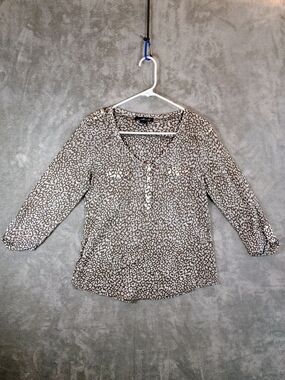 Willi Smith Taupe and White Leopard Print Henley Blouse